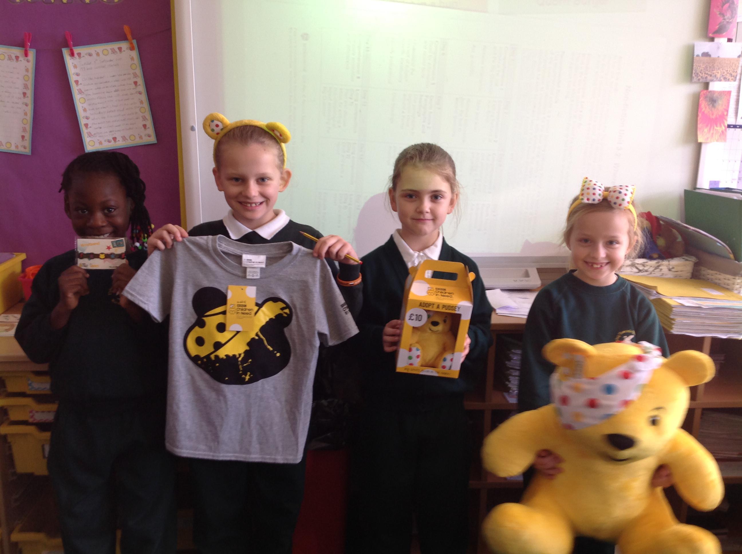Our raffle winners Jade, Emilia, Mia and Greta.
